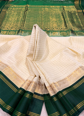 KSC - Venn Pattu with Deep Bottle Green Kottadi Korvai