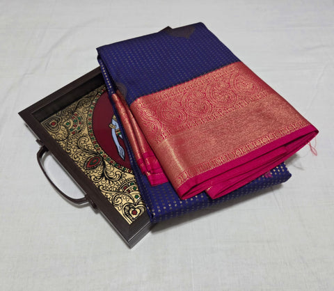 KSS - Navy Blue/Pink Lakshadeepam